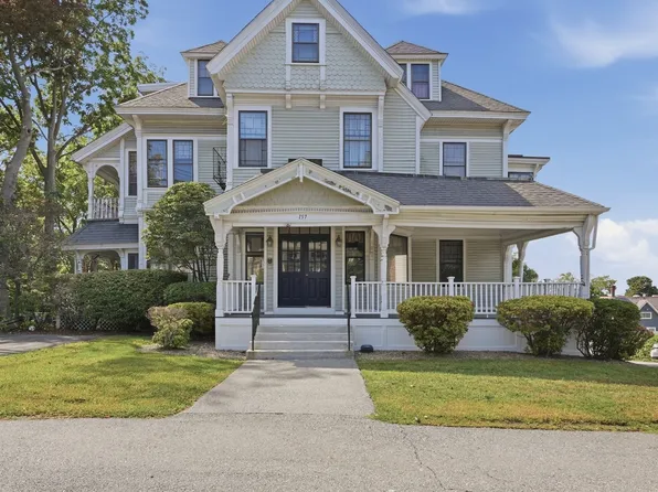 157 Nesmith St APT 9, Lowell, MA 01852