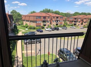 131C Keystone Ct, Woodbridge, NJ 07095