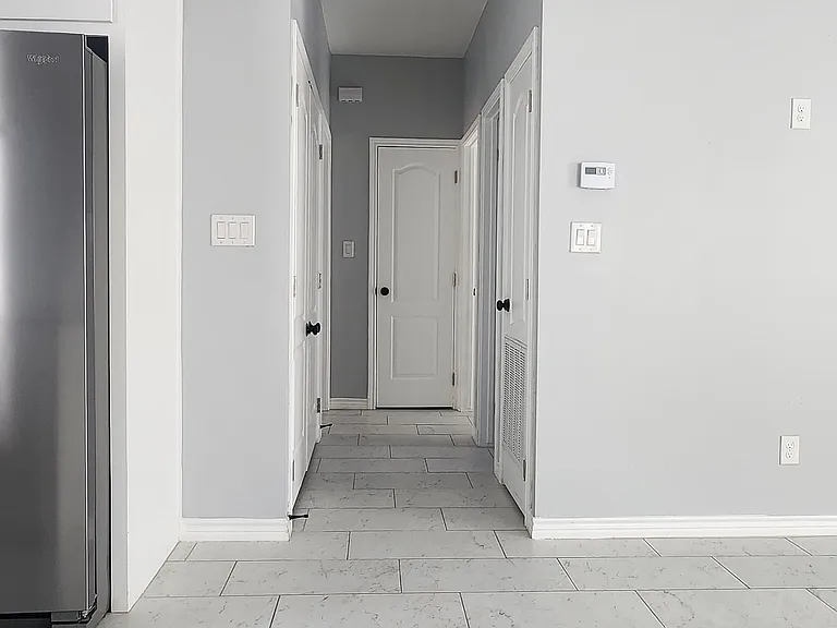 5809 Ozark Ave #4 — Photo 7