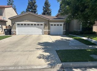 4204 W Elowin Ct, Visalia, CA 93291