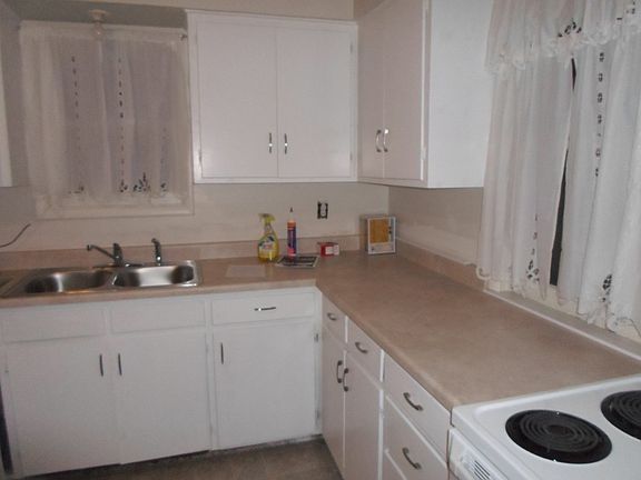 Kitchen. New sink and counters