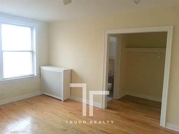 2nd image of 739 W Belmont Ave APT 304