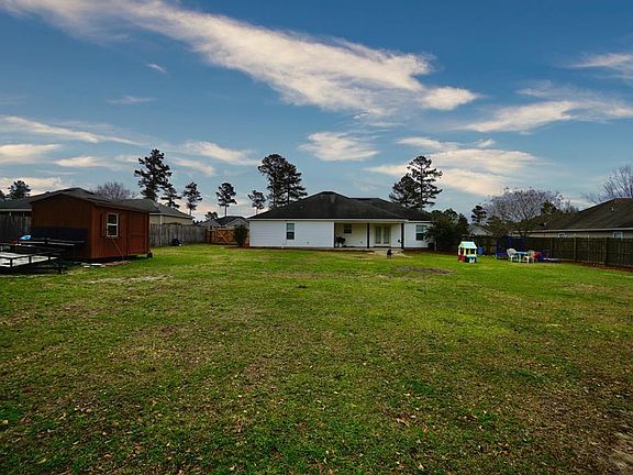 2nd image of 5720 Emily Ln