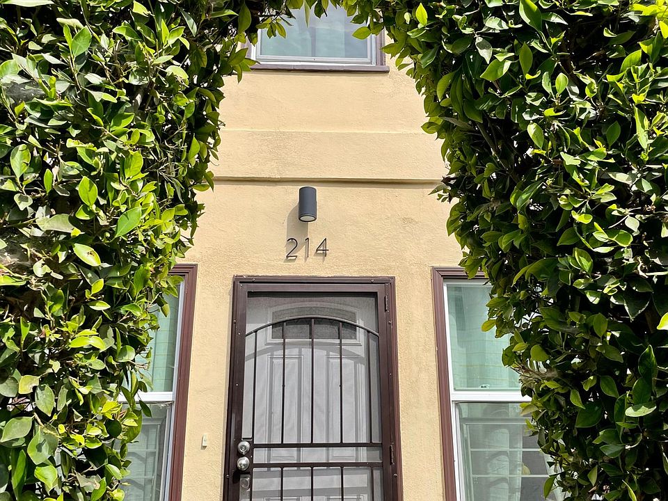 1st image of 214 Columbia Pl