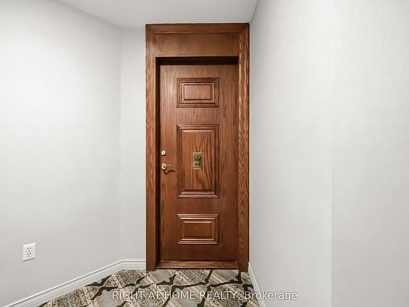 5th image of 8 Pemberton Ave #408