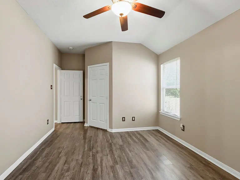 3031 Cypress Island Dr — Photo 6