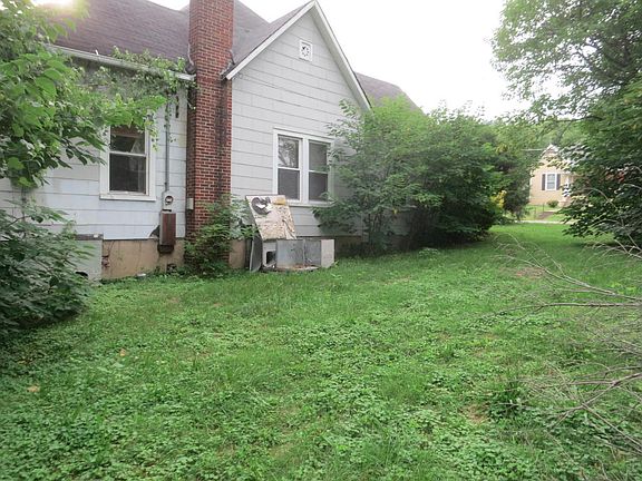 5th image of 614 Hiawassee Ave