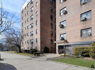 3190 140th St APT 6L, Flushing, NY 11354