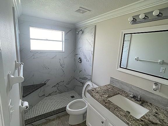 4th image of 13663 SE 50th Ct