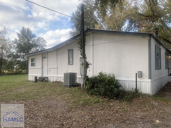 4th image of 879 Beechwood Dr