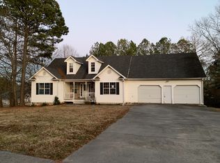 24 Scarlett Oak Dr, Cartersville, GA 30121