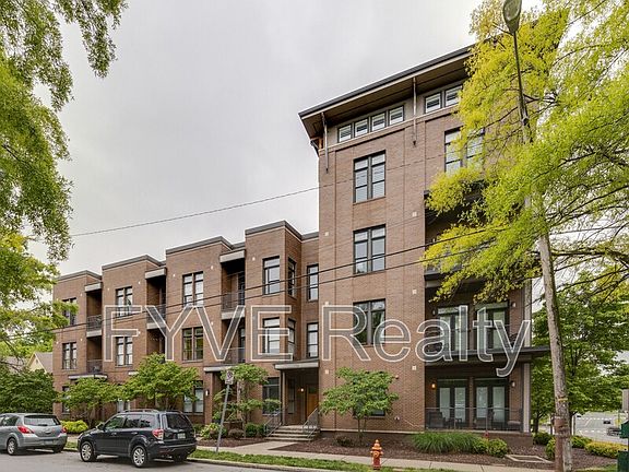 3rd image of 1706 18th Ave S #204