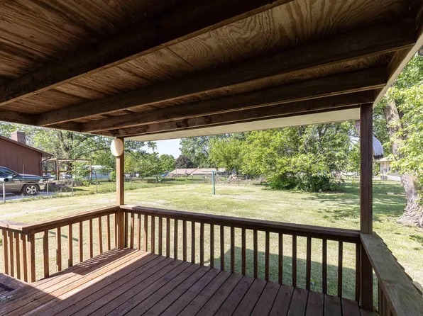 309 N North St, Windsor, MO 65360