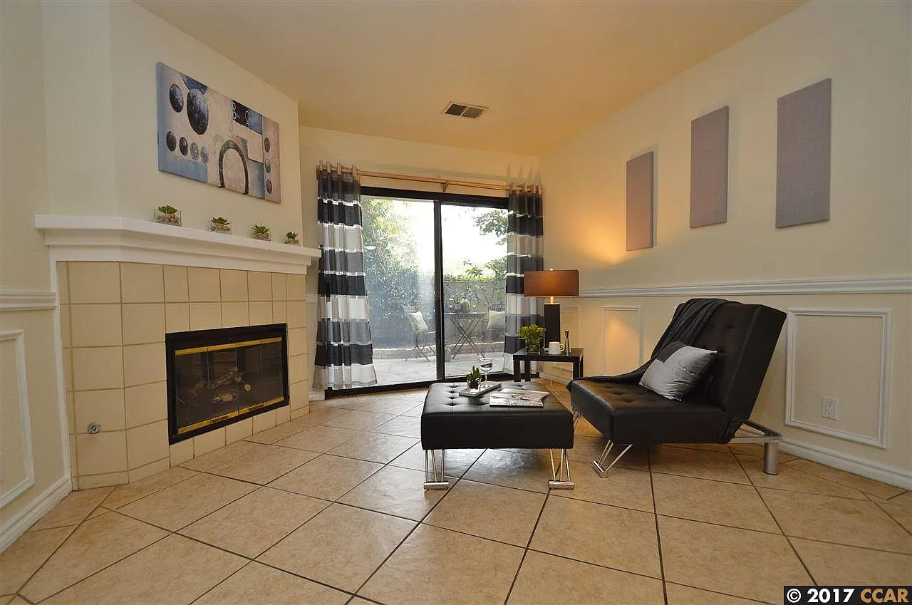 318 N Villa Way photo 1