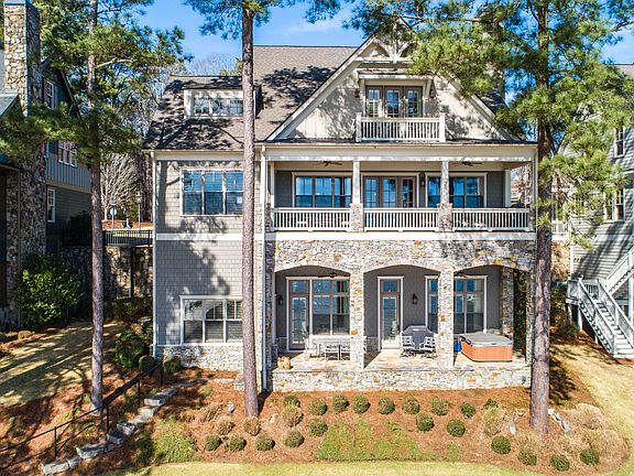 5th image of 379 Glynmere Dr