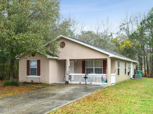 8459 Harrison St, Bay Saint Louis, MS 39520