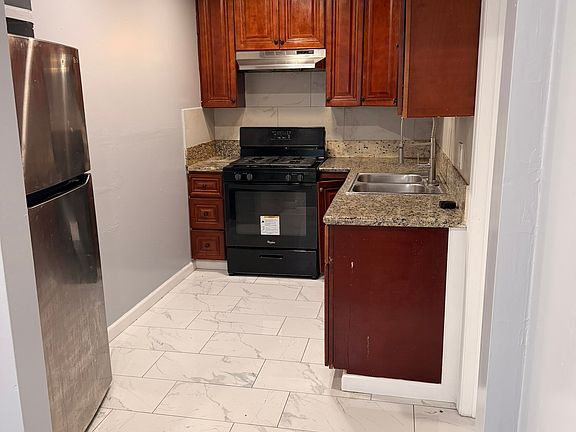 2nd image of 5265 Pirotte Dr