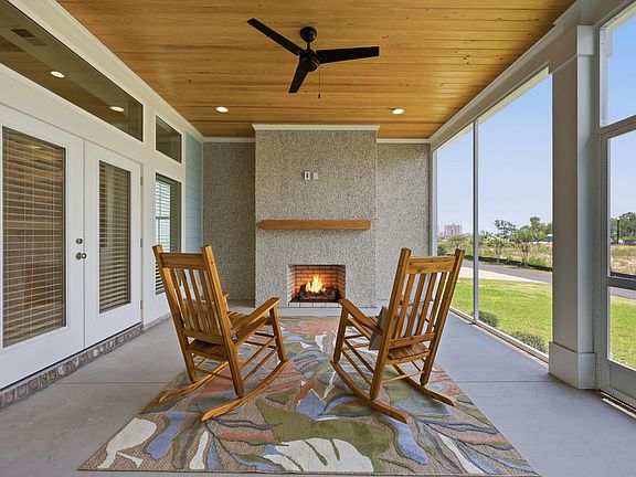 4th image of 1014 Tarpon Pond Rd.