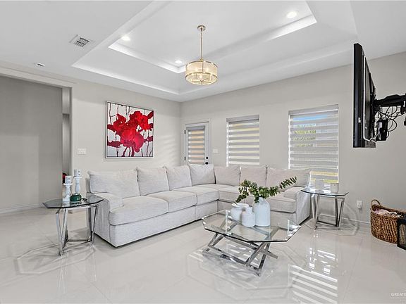 5th image of 1511 Montecruz St