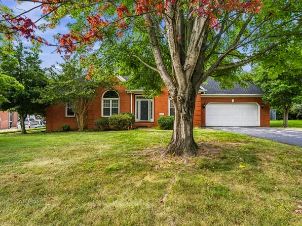 2941 Meadow Ridge Ct, Bowling Green, KY 42104