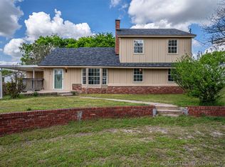 614 E Broadway Ave, Sulphur, OK 73086