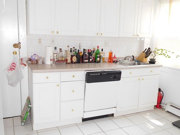 5th image of 1 Ashford Ct #101