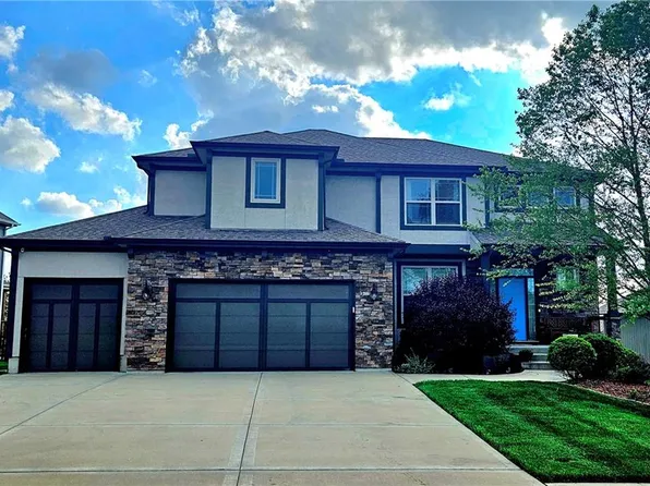 10010 N Manning Ave, Kansas City, MO 64157