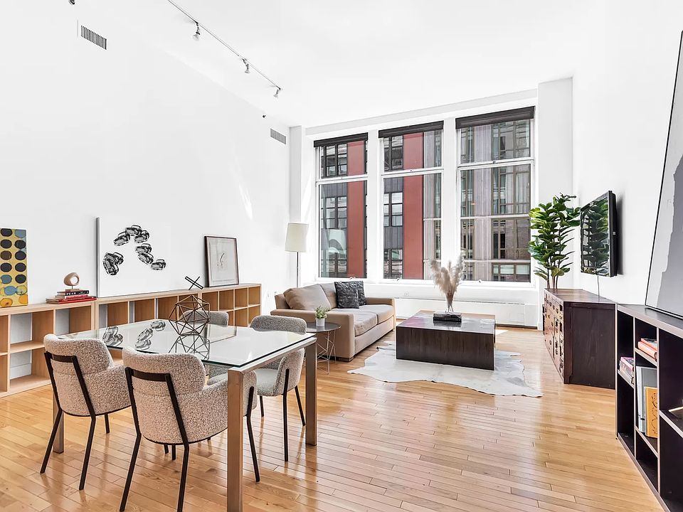 1st image of 121 W 19th St APT 5E