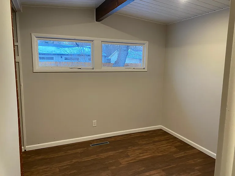 1528 SW 23rd Park — Photo 7