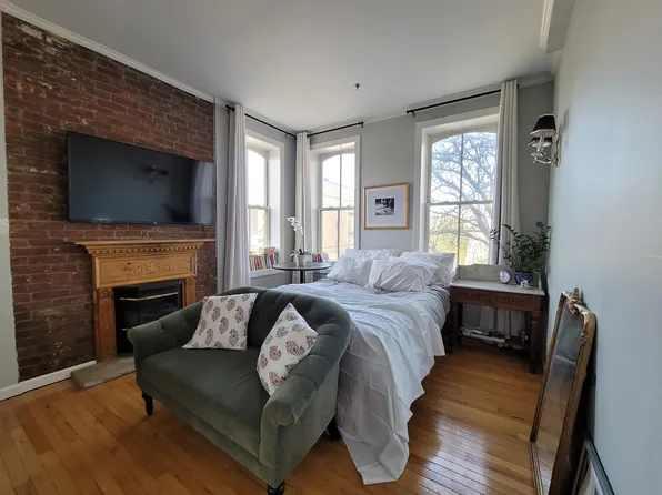 580 Jersey Avenue image 1 of 10