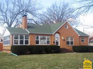 715 N Poplar St, Appleton City, MO 64724