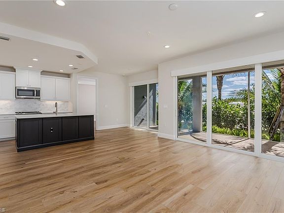 2nd image of 2640 Seychelles CIR #2804
