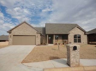 7034 Cherokee Lndg, Warr Acres, OK 73132