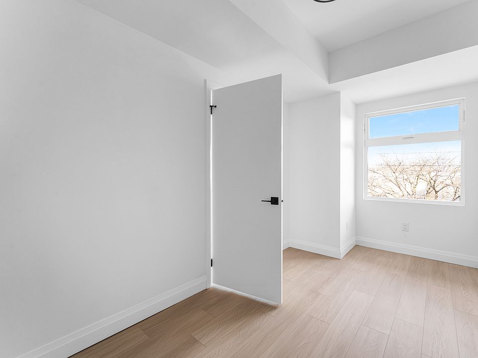 1st image of 368 Tweedsmuir Ave #1-Bedroom