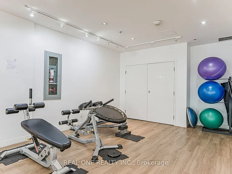 68 Abell St #846 — Photo 28
