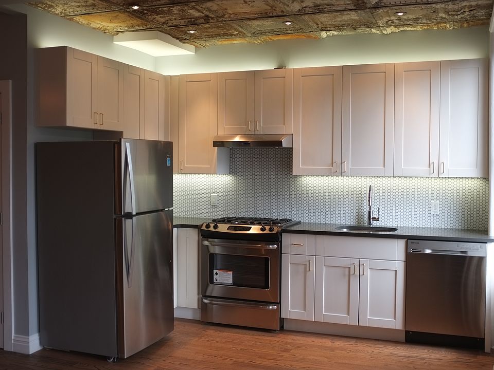 1st image of 378 Macon St #2