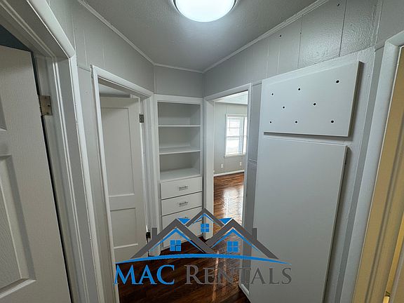 4th image of 2505 SW 45th St