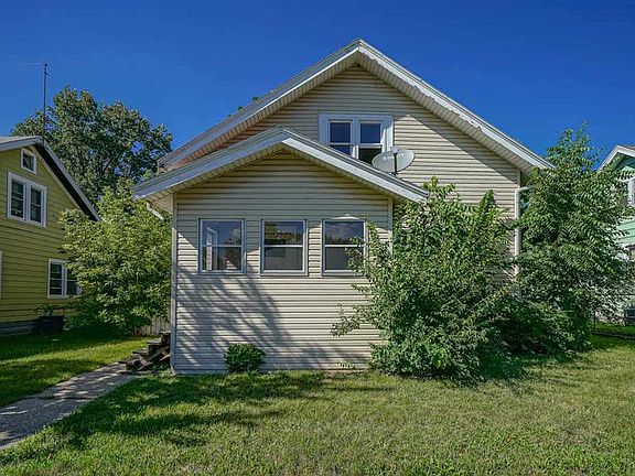 2nd image of 818 22nd Ave