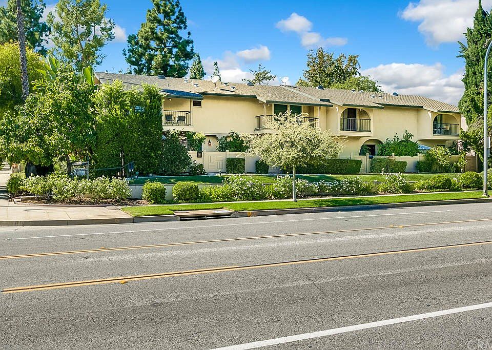 1st image of 803 N Altadena Dr