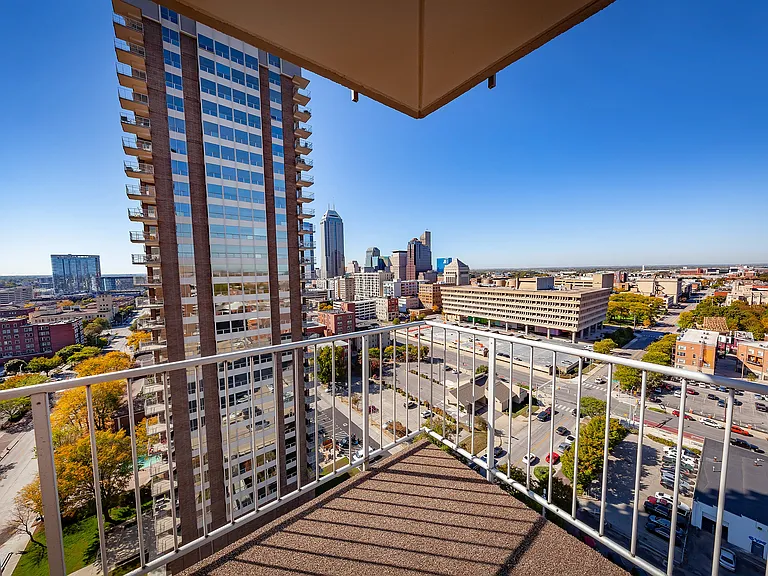 Riley Towers — Photo 23