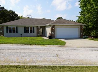 23 Cantebury Dr, Fordland, MO 65652