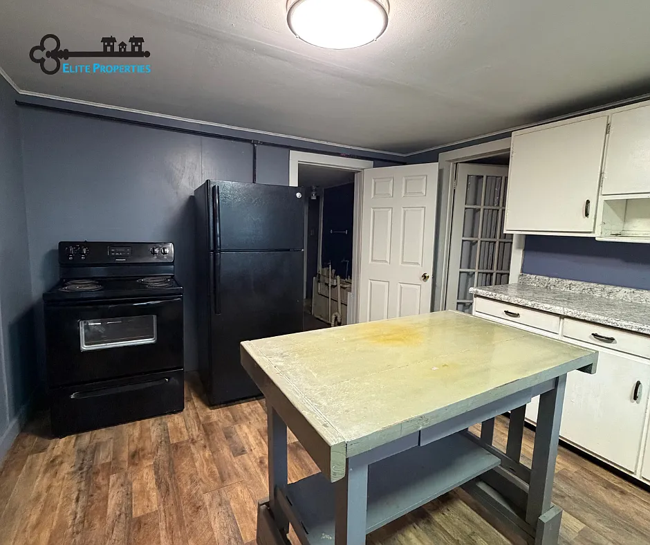 2 bed, 1708 sqft, $900 — Photo 3