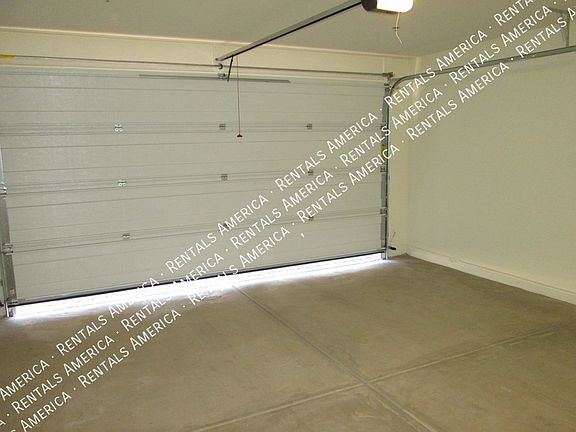 5th image of 3866 E Loma Vista St