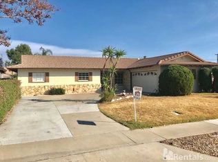 9135 Tangelo Ave, Fontana, CA 92335