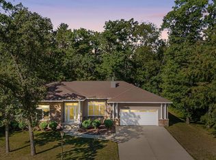 1917 Manor Dr, Stevens Point, WI 54481