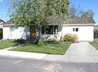 3070 3rd St, Baker City, OR 97814