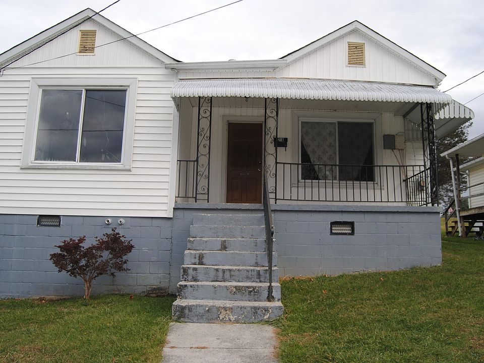 1st image of 218 Washington Ave