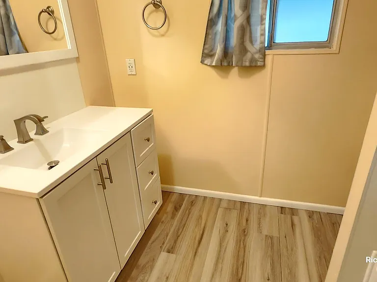10012 Overlook Dr NW — Photo 15