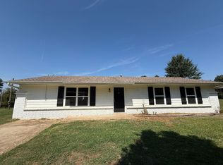13595 E Crestview Rd, Claremore, OK 74019