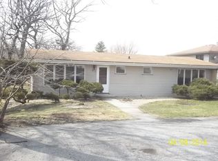 16206 Forest Ave, Oak Forest, IL 60452